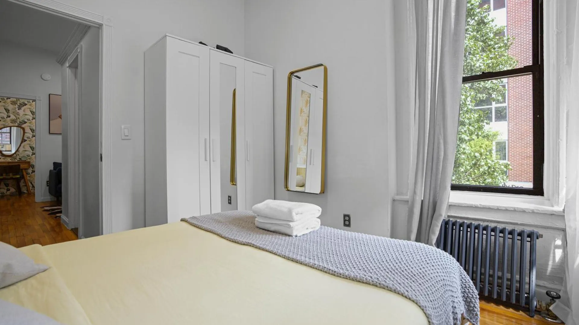 Upscale 2Br Home 0*, New York United States